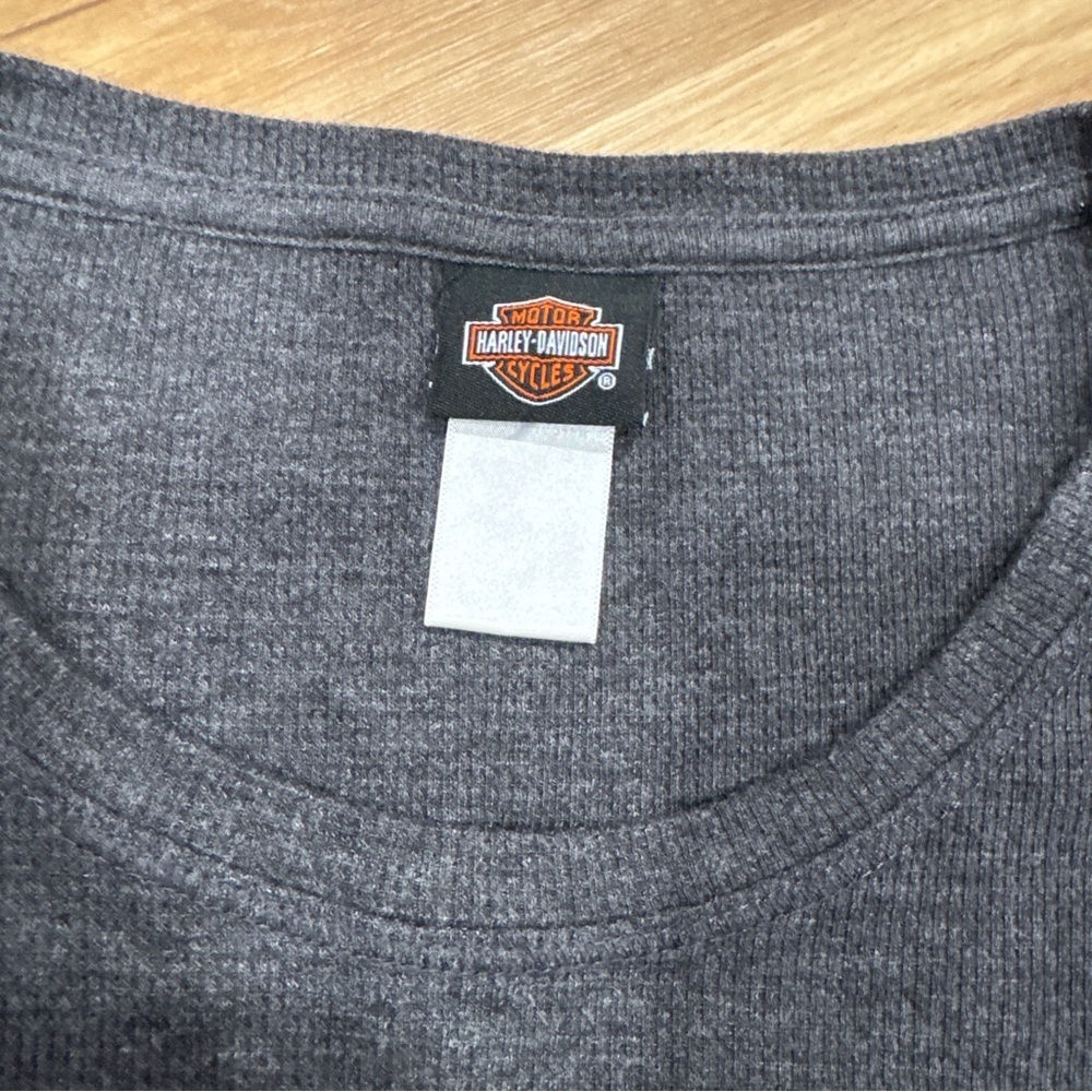 Harley-Davidson Charcoal Gray Long Sleeve Tee with Blue & Silver Logo - Picture 5 of 7